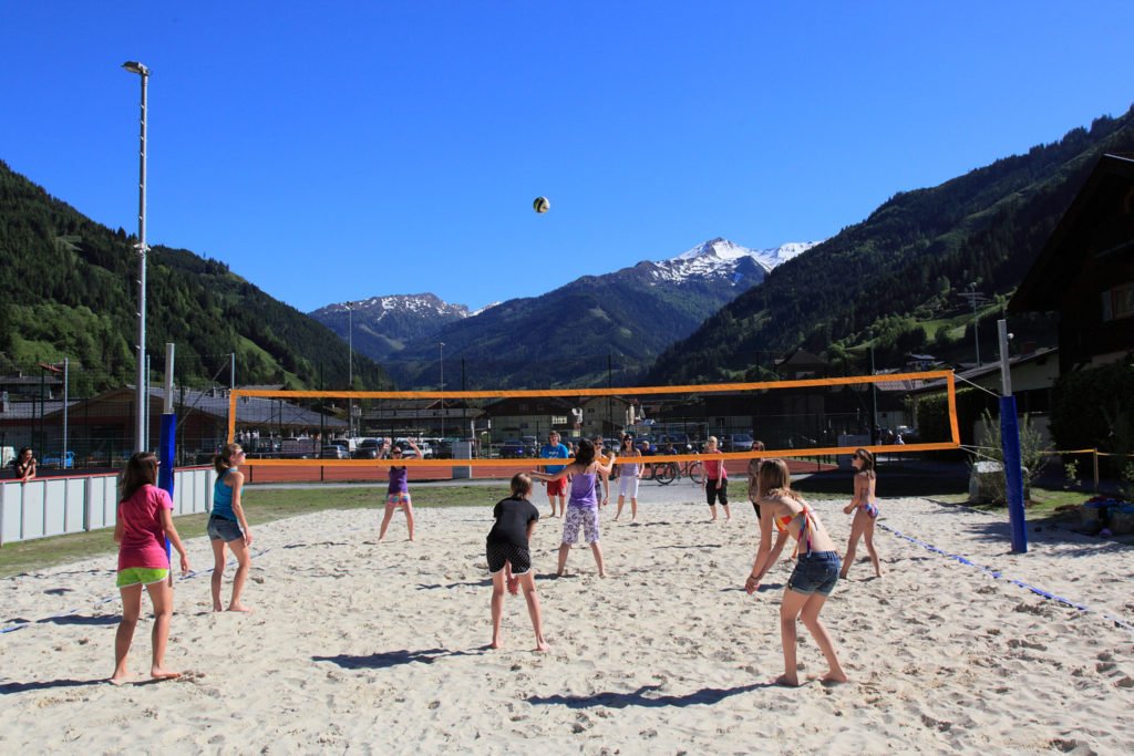 ferienhaus-grabenhaeusl-freizeitzentrum-volleyball-sommer