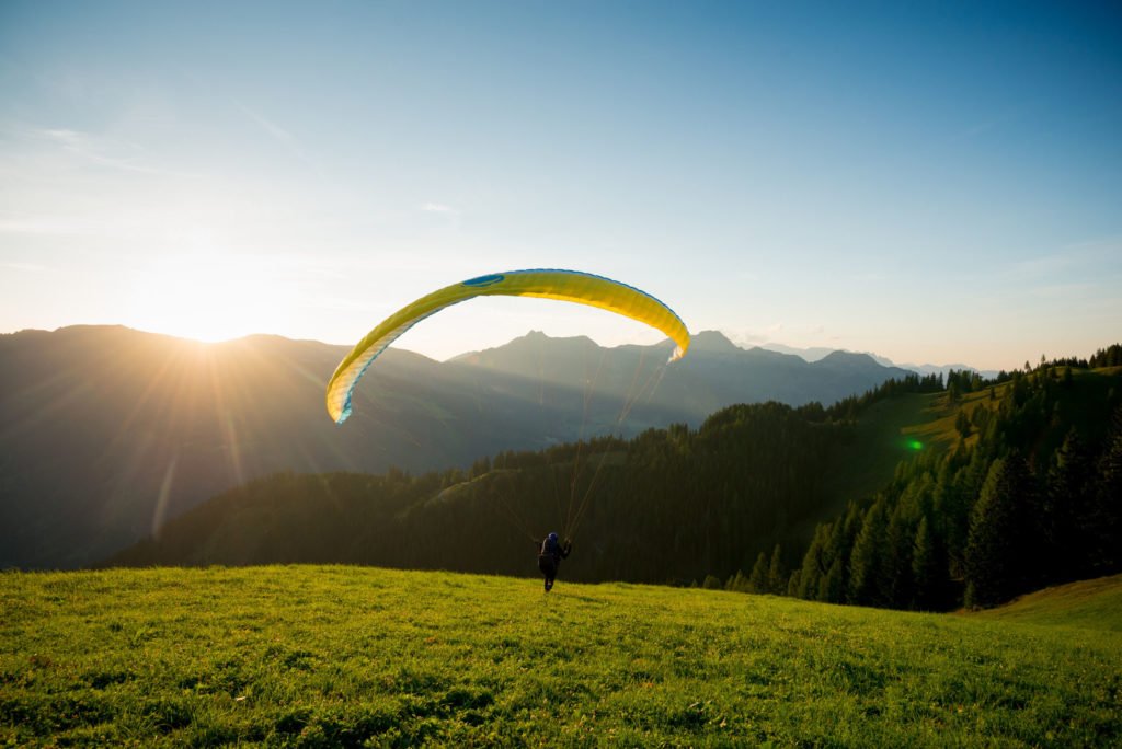 ferienhaus-grabenhaeusl-gleitschirmflug-sommer-grossarltal