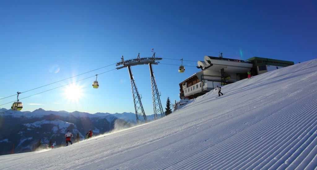 ferienhaus-grabenhaeusl-skikeriki-gondel-bergstation